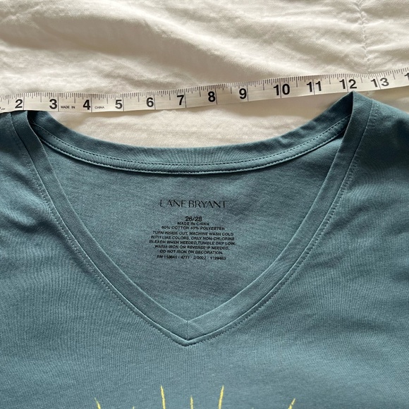 Lane Bryant Earth & Flower Printed Women's Tee, V-Neck, Blue/Teal, 26/28 - Picture 7 of 11